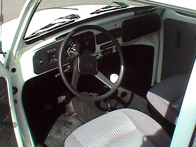 FuscaInterior.jpg 56.5K